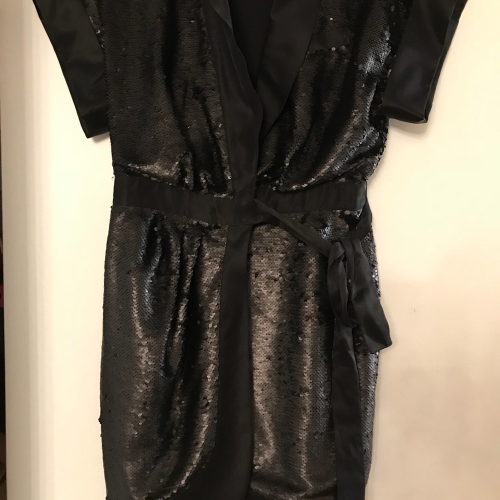 NWT Sequin Banana Republic Monogram Wrap Dress 0 - Picture 5 of 8